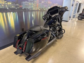 2026 Harley-Davidson® Street Glide® FLHX thumb 1