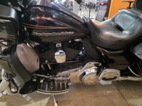 2011 Harley-Davidson® Road Glide® Ultra FLTRU thumb 0
