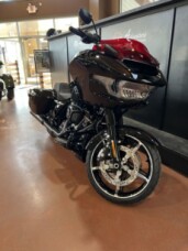 2026 Harley-Davidson® Road Glide® FLTRX thumb 2