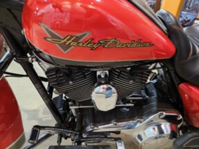 2010 Harley-Davidson® Road King® FLHR thumb 0