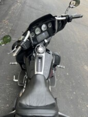 2016 Harley-Davidson® Electra Glide® Ultra Classic™ FLHTCU thumb 1