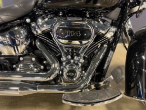 2024 Harley-Davidson® Heritage Classic 114 FLHCS thumb 3