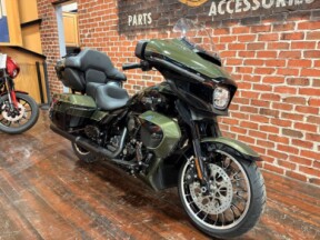 2026 Harley-Davidson® Street Glide Limited FLHXL thumb 2