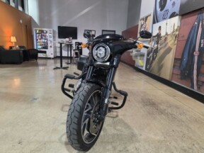 2018 Harley-Davidson® Sport Glide™ FLSB thumb 2