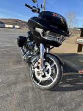 2026 Harley-Davidson® Road Glide® FLTRX thumb 2