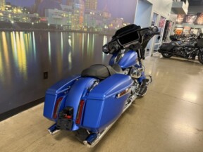 2026 Harley-Davidson® Street Glide® FLHX thumb 2
