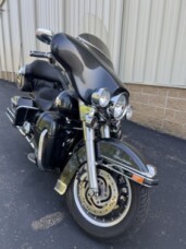 2007 Harley-Davidson® Electra Glide® Ultra Classic® FLHTCU thumb 2