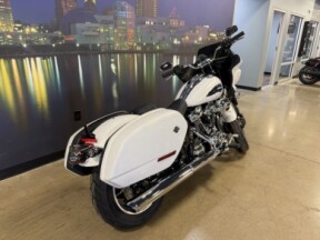 2026 Harley-Davidson® Low Rider® ST FXLRST thumb 2