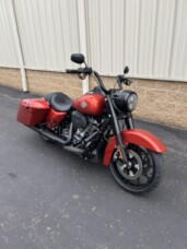 2025 Harley-Davidson® Road King™ Special FLHRXS thumb 3