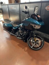 2026 Harley-Davidson® Road Glide® FLTRX thumb 3