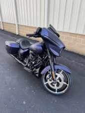 2025 Harley-Davidson® Street Glide™ FLHX thumb 3