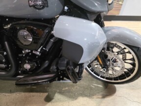 2026 Harley-Davidson® Street Glide Limited FLHXL thumb 2