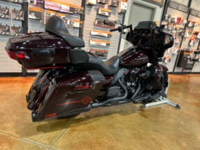 FLHXSE 2019 CVO™ Street Glide® thumb 3