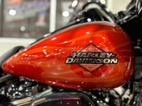 FLTRT 2025 Road Glide® 3 thumb 1