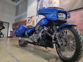 2025 Harley-Davidson® Street Glide™ FLHX thumb 3