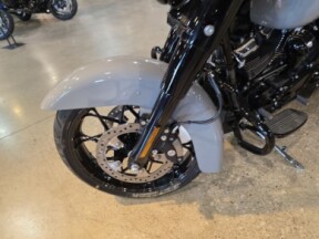 2025 Harley-Davidson® Road King™ Special FLHRXS thumb 3