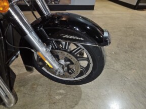 2019 Harley-Davidson® Electra Glide® Ultra Classic® FLHTCU thumb 3
