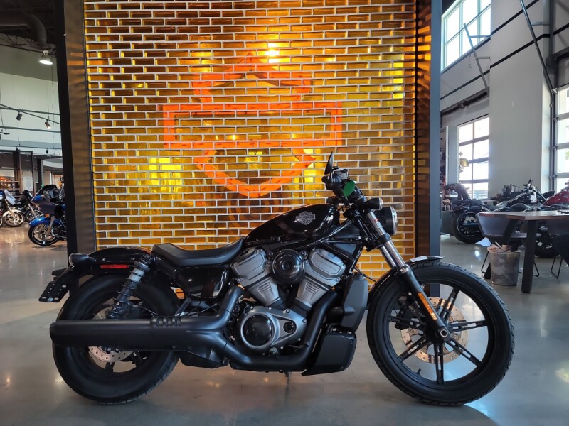 RH975 2023 Nightster™