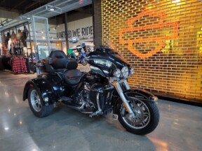 flhtcutg 2016 Tri Glide® Ultra thumb 3