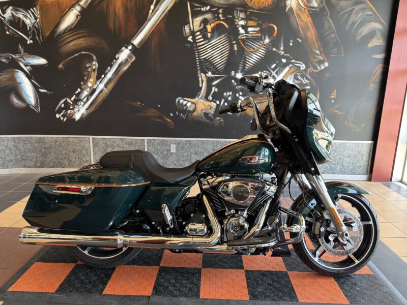 FLHX 2024 Street Glide®