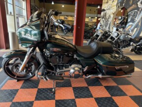 FLHX 2024 Street Glide® thumb 2