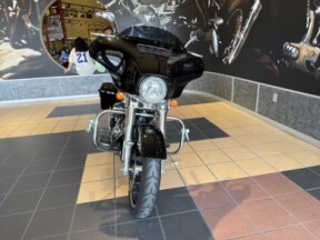 2019 Harley-Davidson® Street Glide® FLHX  thumb 3