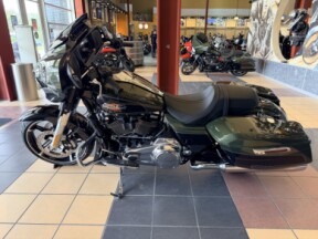2026 Harley-Davidson® Street Glide® FLHX thumb 2