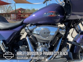 2026 Harley-Davidson® Road Glide® thumb 2