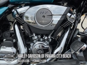 2026 Harley-Davidson® Road Glide® thumb 3