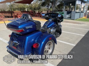 2017 Harley-Davidson® Tri Glide® Ultra thumb 0