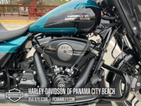 2026 Harley-Davidson® Street Glide® thumb 2
