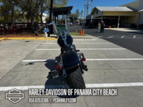 2019 Harley-Davidson® Fat Boy® 114 thumb 2