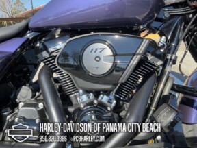 2026 Harley-Davidson® Street Glide® thumb 3