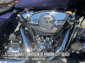 2026 Harley-Davidson® Road Glide® thumb 3