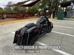 2017 Harley-Davidson® Road King® Special thumb 3
