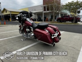 2017 Harley-Davidson® Street Glide® Special thumb 0