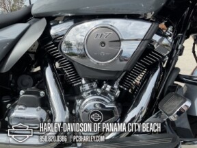 2026 Harley-Davidson® Road Glide® thumb 3