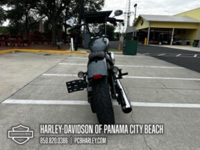 2025 Harley-Davidson® Street Bob® thumb 2