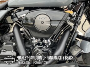2026 Harley-Davidson® Street Glide® thumb 3