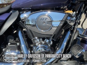 2026 Harley-Davidson® Street Glide® thumb 3