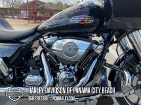2026 Harley-Davidson® Road Glide® thumb 2