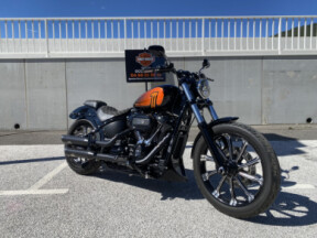 2021 Harley-Davidson® Street Bob® 114 thumb 3
