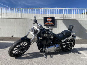 2014 Harley-Davidson® Breakout® thumb 1