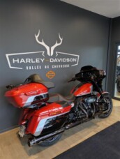 FLHXSE 2024 CVO™ Street Glide® thumb 2