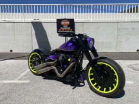 2020 Harley-Davidson® Fat Boy® 114 thumb 2