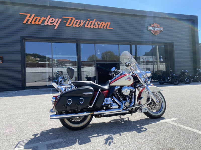 2009 Harley-Davidson® Road King® Classic