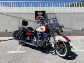 2009 Harley-Davidson® Road King® Classic thumb 3