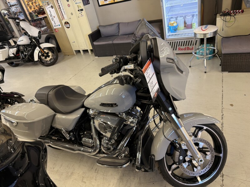 2024 Harley-Davidson® FLHX Street Glide®