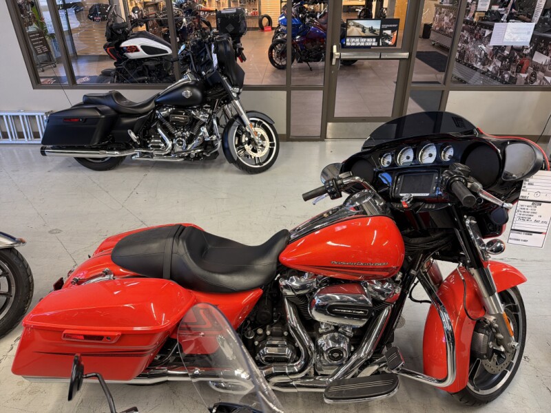 2017 Harley-Davidson® FLHXS Street Glide® Special