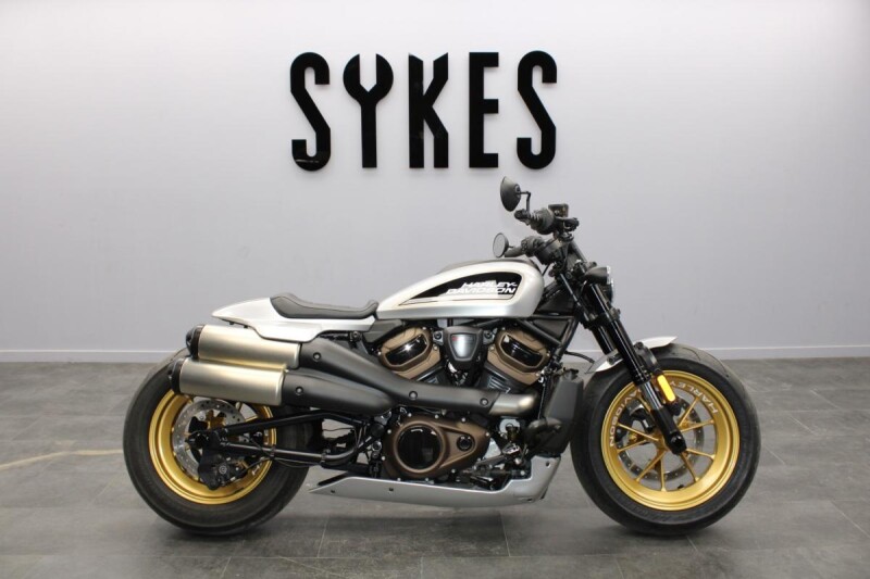 2021 Harley-Davidson RH1250S Sportster S in Custom Silver and Black